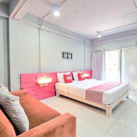Oyo 292 The Oddy Hip Hotel Patong Exterior foto